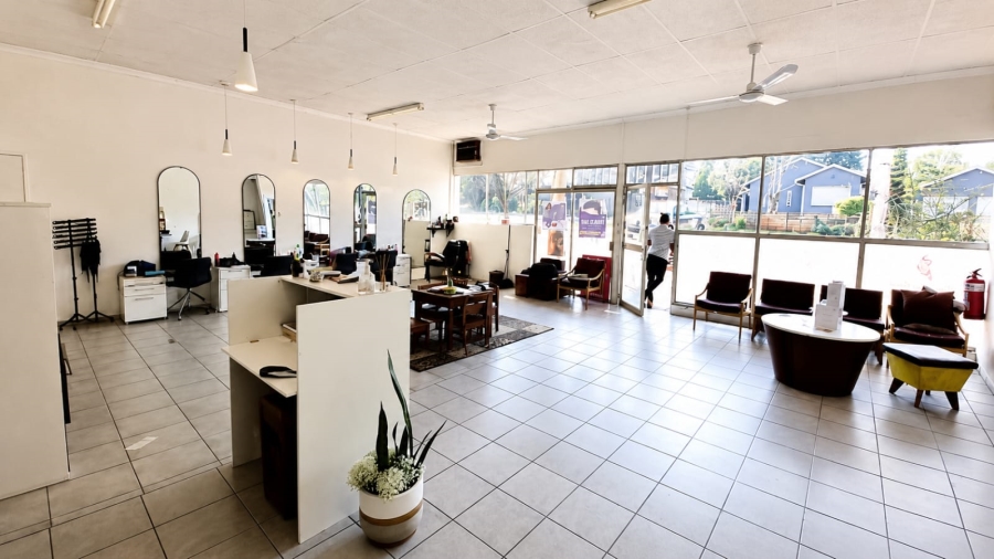 To Let Commercial Property for Rent in Schoemansville North West